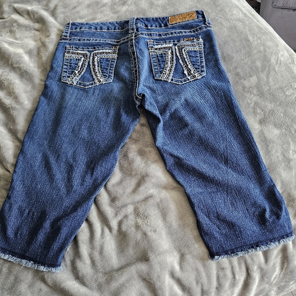 🎁10 for $100🎁. Seven Capri jeans - Picture 2 of 3